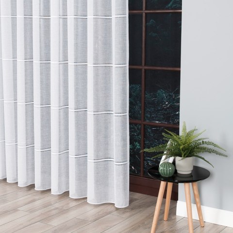 Firanka biała fantazyjna z ołowianką z błyskiem wys.300cm 016963 Firanka biała fantazyjna z ołowianką z błyskiem wys.300cm 016963