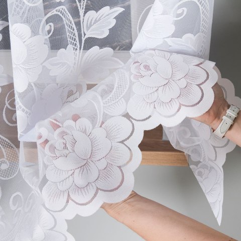 Firanka biała żakardowa po całości wys.120cm 023006 Firanka biała żakardowa po całości wys.120cm 023006
