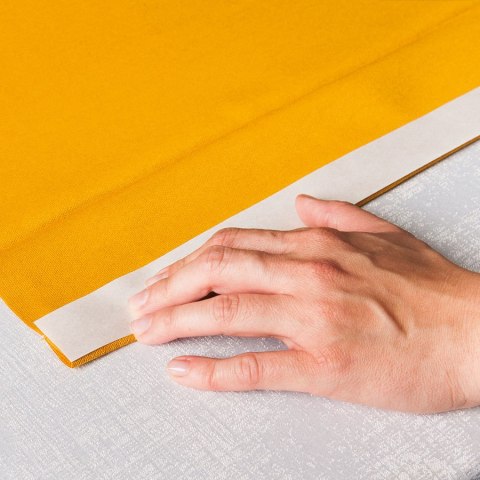 Taśma termo siatka na papierze z klejem, do skracania tkanin TASMA0/KLE/000/003000/1 Taśma termo siatka na papierze z klejem, do skracania tkanin TASMA0/KLE/000/003000/1