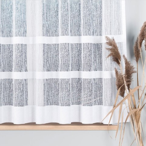 WIKTORIA Firanka biała żakardowa gotowa na prosto, 160x410cm, kolor biały 018352 WIKTORIA Firanka biała żakardowa gotowa na prosto, 160x410cm, kolor biały 018352