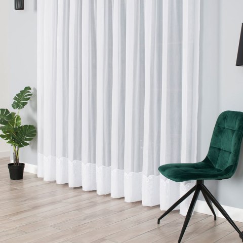 Firanka woalowa haftowana ze wzorem na samym dole, wys. 250cm, kolor biały 000105/233/001/000250/1 Firanka woalowa haftowana ze wzorem na samym dole, wys. 250cm, kolor biały 000105/233/001/000250/1