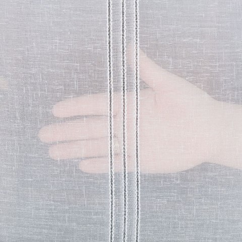Firanka fantazyjna z pionowymi pasami z ołowianką, wys. 300cm, kolor biały z czarnym 001215/OLO/007/000300/1 Firanka fantazyjna z pionowymi pasami z ołowianką, wys. 300cm, kolor biały z czarnym 001215/OLO/007/000300/1