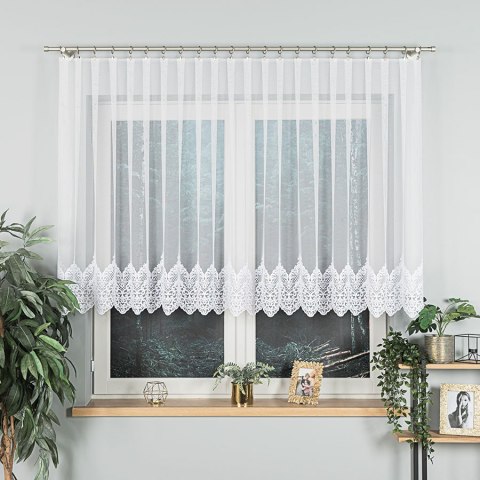Firanka haftowana ze wzorem na samym dole, wys. 120cm, kolor biały 241736/885/001/000120/1 Firanka haftowana ze wzorem na samym dole, wys. 120cm, kolor biały 241736/885/001/000120/1