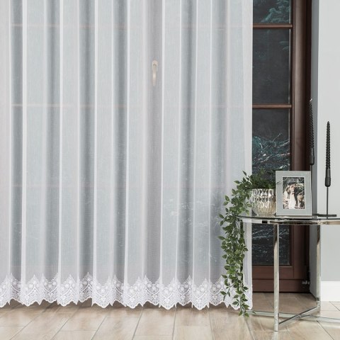 Firanka haftowana ze wzorem na samym dole, wys. 280cm, kolor biały 123397/768/001/000280/1 Firanka haftowana ze wzorem na samym dole, wys. 280cm, kolor biały 123397/768/001/000280/1
