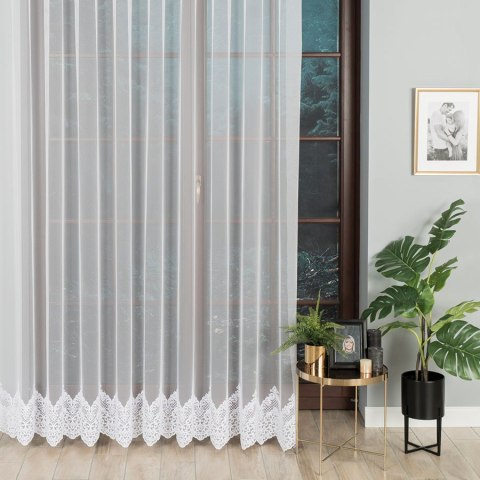 Firanka haftowana ze wzorem na samym dole, wys. 280cm, kolor biały 241736/885/001/000280/1 Firanka haftowana ze wzorem na samym dole, wys. 280cm, kolor biały 241736/885/001/000280/1