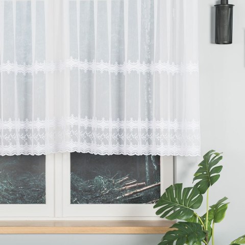 Firanka haftowana ze wzorem pasowym, wys. 120cm, kolor biały z błyskiem 082936/768/001/000120/1 Firanka haftowana ze wzorem pasowym, wys. 120cm, kolor biały z błyskiem 082936/768/001/000120/1