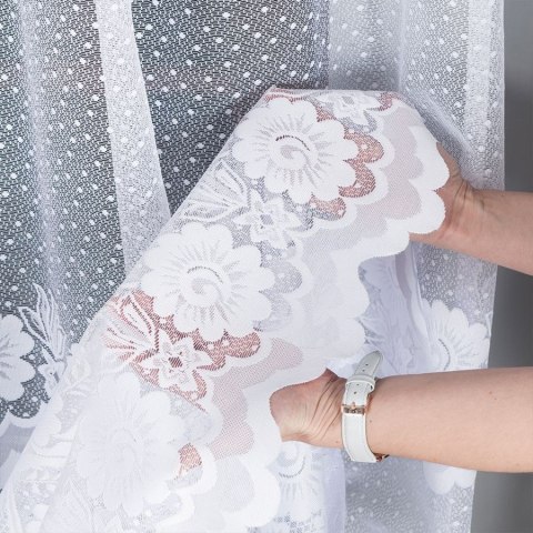 OKSANA Firanka żakardowa gotowa, 160x300cm, kolor biały 049360/FBP/001/300160/1 OKSANA Firanka żakardowa gotowa, 160x300cm, kolor biały 049360/FBP/001/300160/1