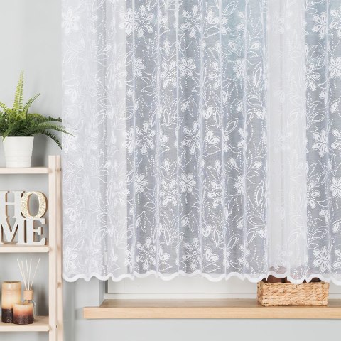 Firanka żakardowa ze wzorem po całości, wys. 150cm, kolor biały 107099/000/001/000150/1 Firanka żakardowa ze wzorem po całości, wys. 150cm, kolor biały 107099/000/001/000150/1