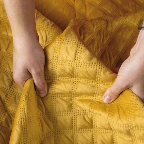 VELVI Narzuta dekoracyjna, 170x210cm, kolor 019 szafranowy VELVI0/NAP/019/170210/1 VELVI Narzuta dekoracyjna, 170x210cm, kolor 019 szafranowy VELVI0/NAP/019/170210/1