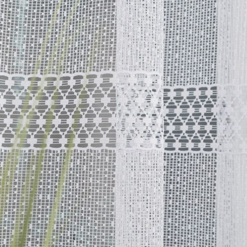 Firanka żakardowa ze wzorem pasowym, wys. 175cm, kolor biały 044165/000/001/000175/1 Firanka żakardowa ze wzorem pasowym, wys. 175cm, kolor biały 044165/000/001/000175/1
