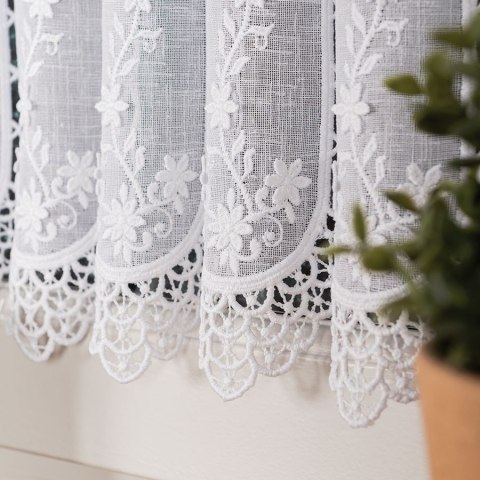 Zazdrostka haftowana panelowa na batyście, wys. 60cm, kolor biały 015589/420/001/000060/1 Zazdrostka haftowana panelowa na batyście, wys. 60cm, kolor biały 015589/420/001/000060/1