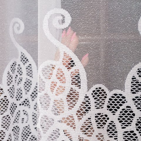 Firanka żakardowa ze wzorem pasowym, wys. 270cm, kolor biały 355000/000/001/000270/1 Firanka żakardowa ze wzorem pasowym, wys. 270cm, kolor biały 355000/000/001/000270/1