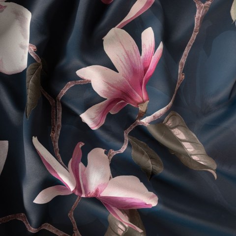MAGNOLIA Tkanina na zasłony DIMOUT/BLACKOUT, szer. 145cm, kolor ciemny granat D00247/BLC/002/szer. 145000/1 MAGNOLIA Tkanina na zasłony DIMOUT/BLACKOUT, szer. 145cm, kolor ciemny granat D00247/BLC/002/szer. 145000/1