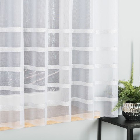 HALINA Firanka żakardowa gotowa, 160x300cm, kolor biały ze srebrnym lurexem 000383/FBP/003/300160/1 HALINA Firanka żakardowa gotowa, 160x300cm, kolor biały ze srebrnym lurexem 000383/FBP/003/300160/1