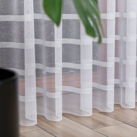 HALINA Firanka żakardowa gotowa, 250x300cm, kolor biały ze srebrnym lurexem 000383/FBP/003/300250/1 HALINA Firanka żakardowa gotowa, 250x300cm, kolor biały ze srebrnym lurexem 000383/FBP/003/300250/1