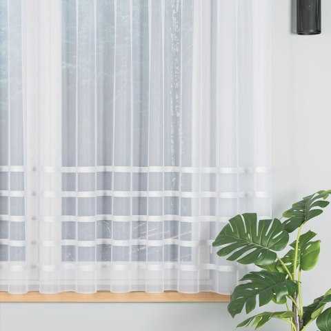 HALINA Firanka żakardowa gotowa, 160x400cm, kolor biały ze srebrnym lurexem 000383/FBP/003/400160/1 HALINA Firanka żakardowa gotowa, 160x400cm, kolor biały ze srebrnym lurexem 000383/FBP/003/400160/1