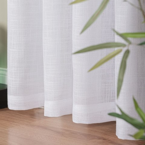 Firana gotowa na przelotkach, 140x250 cm, kolor biały 400002/FGP/001/140250/1 Firana gotowa na przelotkach, 140x250 cm, kolor biały 400002/FGP/001/140250/1