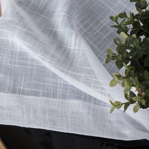 Firana gotowa na przelotkach, 140x250 cm, kolor biały 400002/FGP/001/140250/1 Firana gotowa na przelotkach, 140x250 cm, kolor biały 400002/FGP/001/140250/1