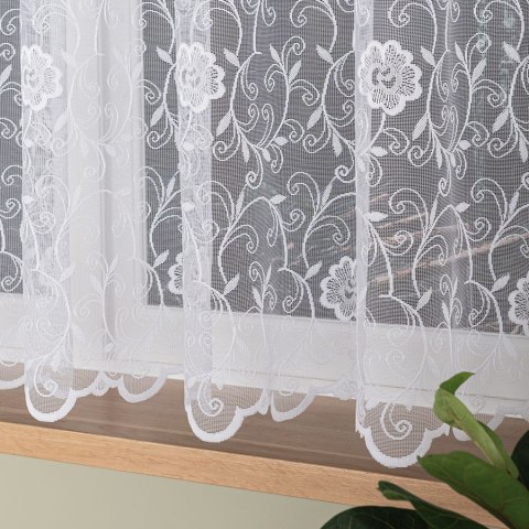 Firanka żakardowa ze wzorem po całości, wys. 160cm, kolor biały 107282/000/001/000160/1 Firanka żakardowa ze wzorem po całości, wys. 160cm, kolor biały 107282/000/001/000160/1