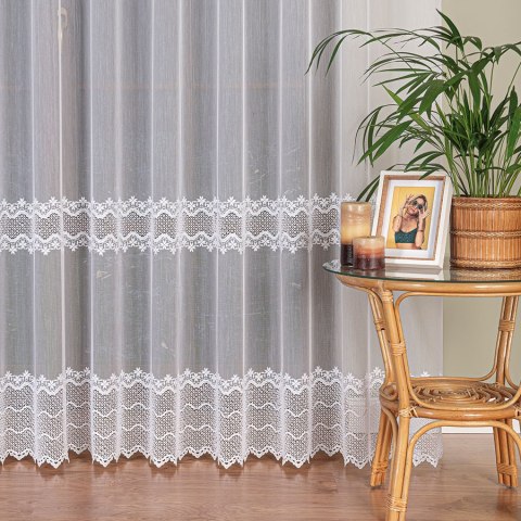 Firanka haftowana z aplikacją, wys. 290cm, kolor biały 006262/MIR/001/000290/1 Firanka haftowana z aplikacją, wys. 290cm, kolor biały 006262/MIR/001/000290/1