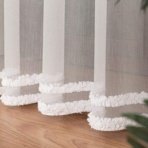 Firanka haftowana ze wzorem pasowym, wys. 300cm, kolor biały 083616/768/001/000300/1 Firanka haftowana ze wzorem pasowym, wys. 300cm, kolor biały 083616/768/001/000300/1