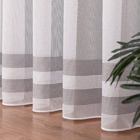 Firanka fantazyjna, pasowa z ołowianką, wys. 250 cm, kolor biały ze srebrnym zdobieniem 021156/OLO/001/000250/ Firanka fantazyjna, pasowa z ołowianką, wys. 250 cm, kolor biały ze srebrnym zdobieniem 021156/OLO/001/000250/