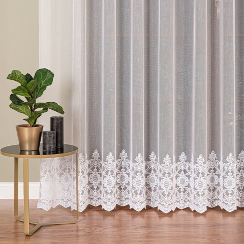 Firanka haftowana ze wzorem na samym dole, wys. 280cm, kolor biały 123597/768/001/000280/1 Firanka haftowana ze wzorem na samym dole, wys. 280cm, kolor biały 123597/768/001/000280/1