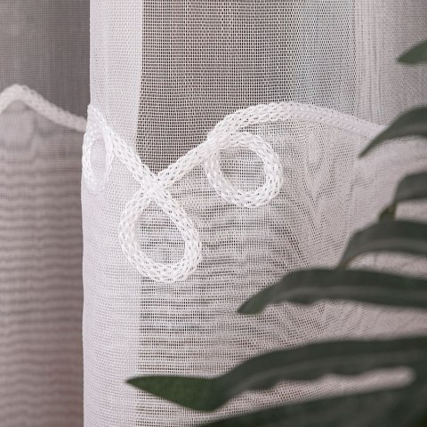 Firanka haftowana ze wzorem na samym dole, wys. 300cm, kolor biały z białym haftem 009505/768/001/000300/1 Firanka haftowana ze wzorem na samym dole, wys. 300cm, kolor biały z białym haftem 009505/768/001/000300/1