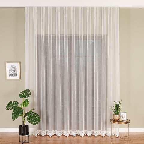 Firanka haftowana ze wzorem na samym dole, wys. 300cm, kolor 010 offwhite 127677/768/010/000300/1 Firanka haftowana ze wzorem na samym dole, wys. 300cm, kolor 010 offwhite 127677/768/010/000300/1