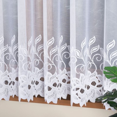 BASTIA Firanka żakardowa gotowa , 160x400cm, kolor biały 648107/FBP/001/400160/1 BASTIA Firanka żakardowa gotowa , 160x400cm, kolor biały 648107/FBP/001/400160/1