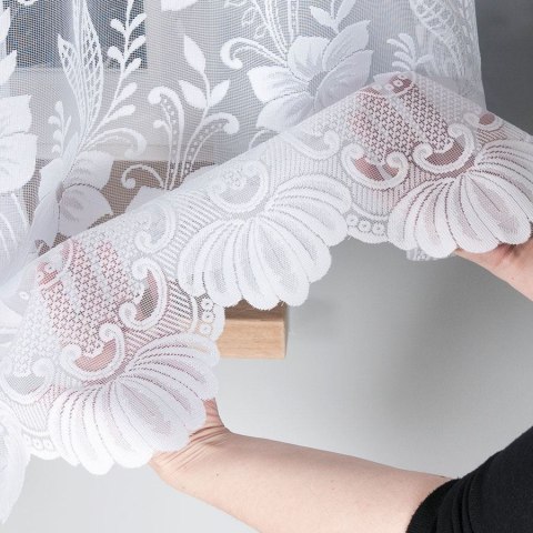 Firanka żakardowa ze wzorem po całości, wys. 150cm, kolor biały 018041/000/001/000150/1 Firanka żakardowa ze wzorem po całości, wys. 150cm, kolor biały 018041/000/001/000150/1