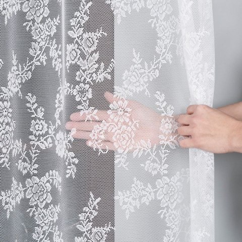 Firanka żakardowa ze wzorem po całości, wys. 300cm, kolor biały 090375/000/001/000300/1 Firanka żakardowa ze wzorem po całości, wys. 300cm, kolor biały 090375/000/001/000300/1