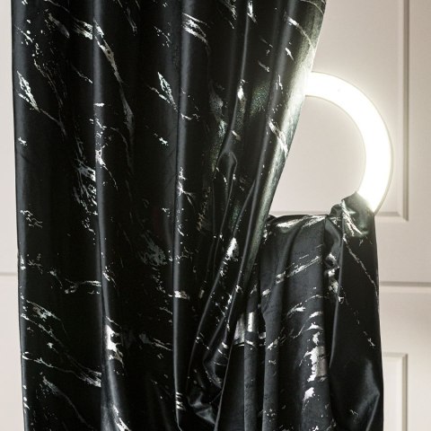 MARMA Zasłona gotowa na taśmie, 250x140cm, kolor 111 czarny ze srebrnym nadrukiem na VELVI TD0037/ZGT/111 MARMA Zasłona gotowa na taśmie, 250x140cm, kolor 111 czarny ze srebrnym nadrukiem na VELVI TD0037/ZGT/111