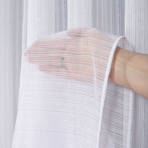 Firanka fantazyja ze srebną, błyszczącą nitką, wys. 300cm, kolor biały 001238/OLO/001/000300/1 Firanka fantazyja ze srebną, błyszczącą nitką, wys. 300cm, kolor biały 001238/OLO/001/000300/1