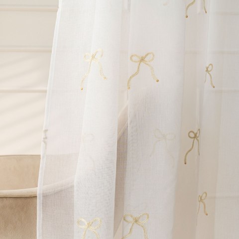 KOKARDKA Firana gotowa na etaminie, haftowana, na taśmie, z ołowianką, 250x140cm, kolor 002 biały ze złotym