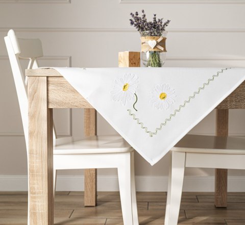 SUMMER Serweta z haftem, 85x85cm, kolor biały 192037/KSP/L01/085085/1 SUMMER Serweta z haftem, 85x85cm, kolor biały 192037/KSP/L01/085085/1